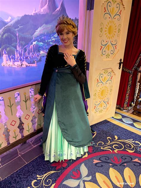 First Look: New Costumes for Anna and Elsa at Epcot - and For Your ...