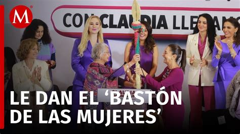 La transformación es feminista Entregan bastón de las mujeres a