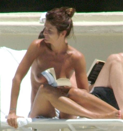 Helena Christensen Topless At The Beach Picture 20064originalhelenachristensen Topless