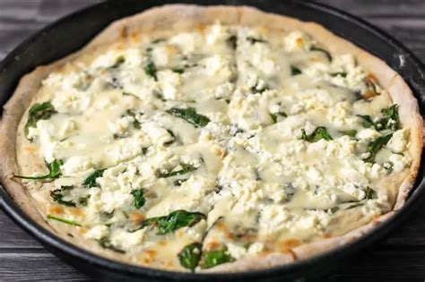 Goat Cheese And Spinach Pizza • Zona Cooks