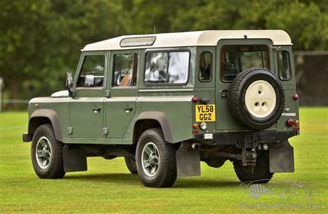 Car Land Rover Defender 110 2 4 Tdci County Station Wagon 4wd Euro 4