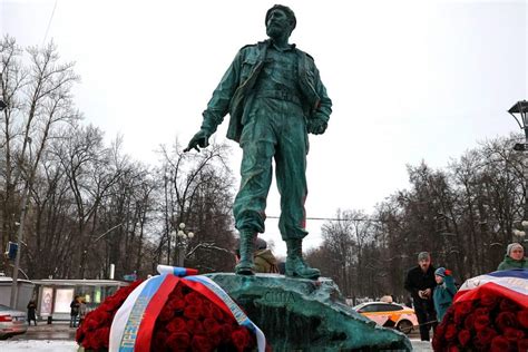 Díaz Canel y Putin develan estatua a Fidel en Moscú Cuba Noticias 360