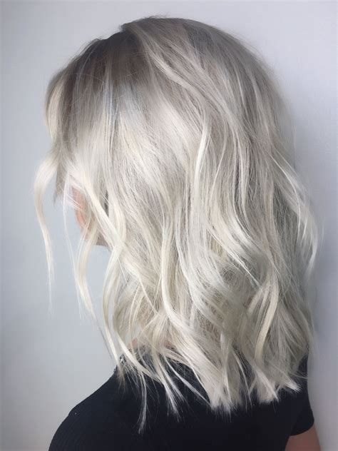 20 Short Wavy Platinum Hair Short Hair Color Ideas Short Locks Hub