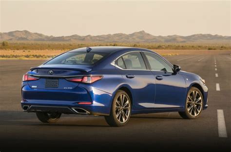 Toyota vs. Lexus: Worth the Upgrade? | U.S. News