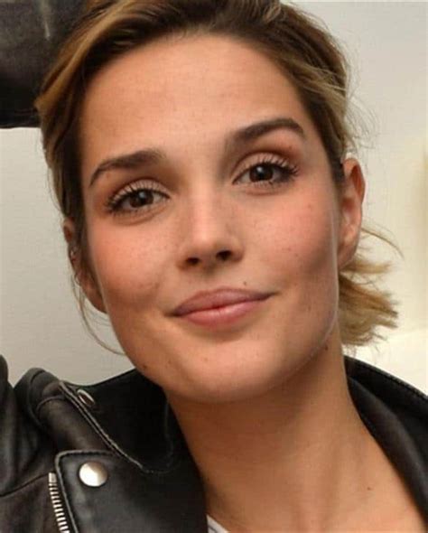 Camille Lou Biography Height And Life Story Super Stars Bio