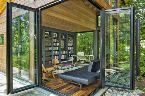 Outdoor Living Spaces: 6 Ideas with Folding Glass Patio Doors