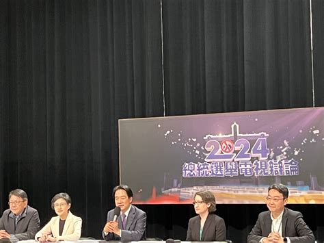 賴諷侯辯論像準備考古題 批侯柯刻意扭曲台獨主張 新聞 Rti 中央廣播電臺