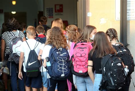 Scuole Chiuse Per Coronavirus Studenti E Prof Positivi Tutti I Casi