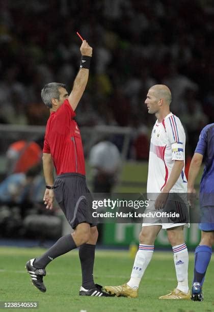 75 Zinedine Zidan Stock Photos High Res Pictures And Images Getty