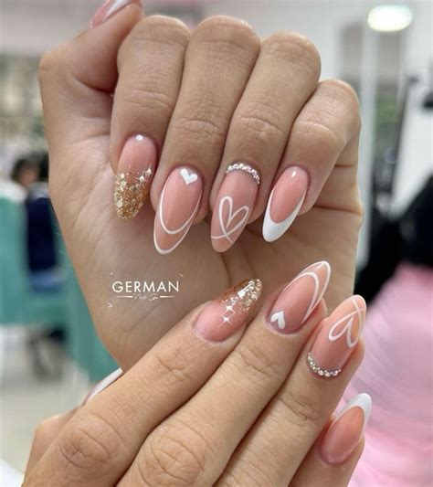 nails uñas nude pink glam golden white in Nägel