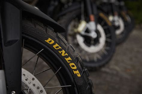 Essai Pneu Le Nouveau Dunlop Trailmax Raid Surprend Par Sa