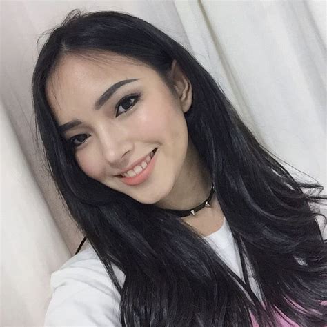 công thức trang điểm đang thôi miên hết thảy hot girl châu Á