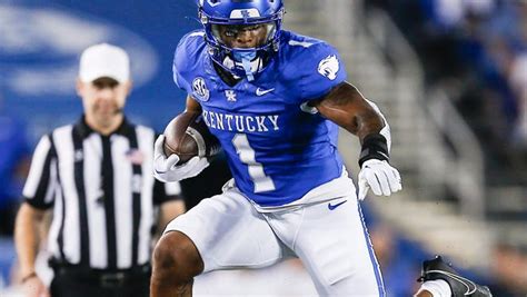 Why did Ray Davis transfer to Kentucky? RB returns to Vanderbilt