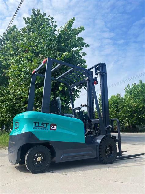 New 2 0 Tons 4 Wheel Standard Export Packing Electric Forklift Truck