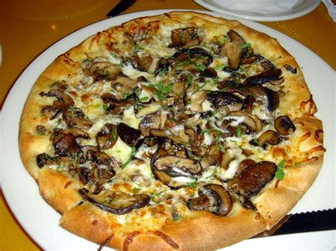 awesome.delight: Mushroom Pizza