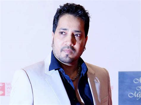 Mika Singh Arrested Bailed Out In Doctor S Assault Case The Economic