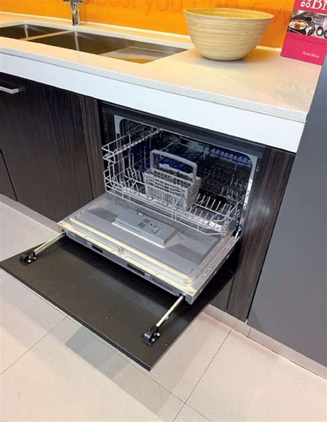 Fully Integrated Compact Dishwasher DW4531 Kleenmaid