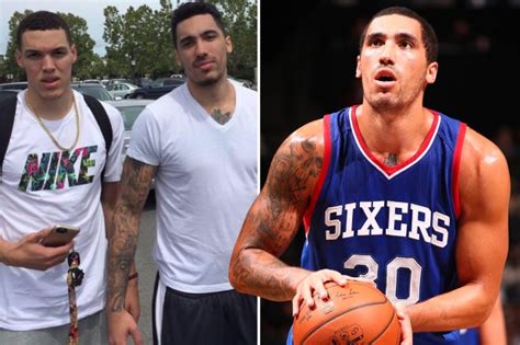 Aaron Gordons Brother Drew Dies In Portland Car Crash At Age 33 As