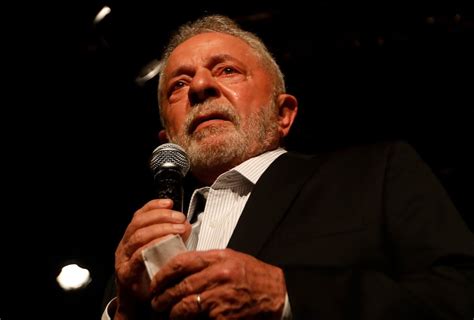 Lula se reúne parlamentares diz que Bolsonaro deve desculpas aos