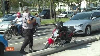 Hora 1 PM Aposentado Mata Bandido Em Tentativa De Assalto Na Barra Da