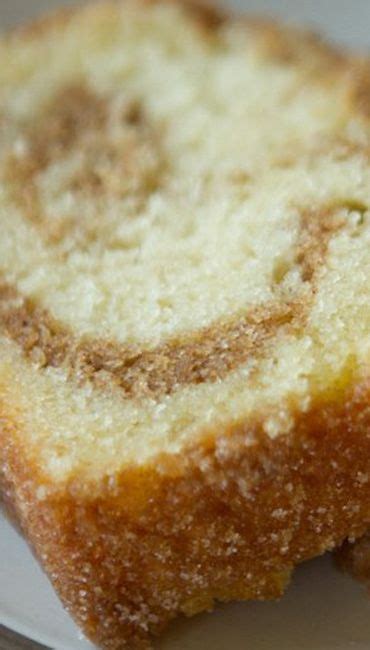 Slow Cooker Cinnamon Swirl Donut Bread