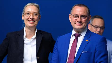 Politik Afd Bundesparteitag Bestätigt Doppelspitze Weidelchrupalla