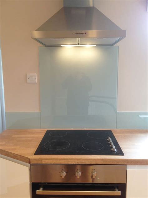 Lombardy Mist Glass Splashback Upstands And Window Sill Glass Splashbacks Pro Glass 4