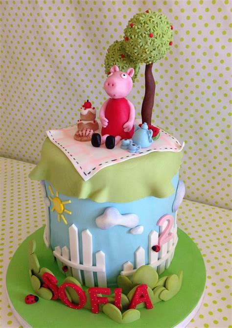 Peppa Pig Decorated Cake By Cristina Sbuelz Cakesdecor