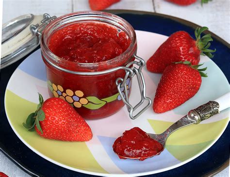 Marmellata Di Fragole Ricetta Confettura Di Fragole Fatta In Casa