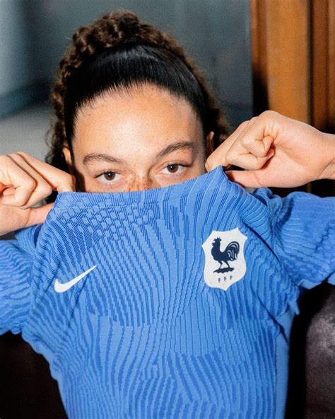 Nike dévoile les nouveaux maillots de l Equipe de France féminine pour