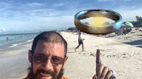 Metal Detecting A Florida Beach For Gold Youtube