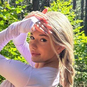 Br Kie Hill Breckie Breckiehill Nude OnlyFans Fapullo