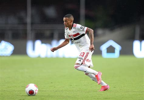 Spnet Caio Comemora Estreia Como Profissional Do São Paulo “sensação