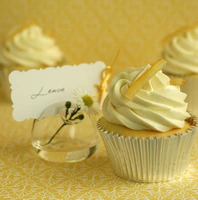 Lemon Cupcake With Whipped White Chocolate Lemon Ganache Using