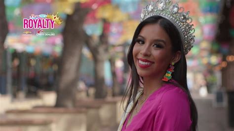 La Reina De La Feria De Las Flores Fiesta Royalty Youtube