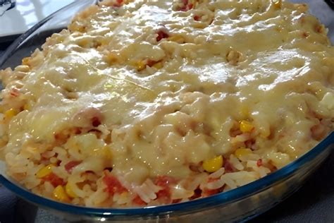 Arroz de forno fácil e delicioso aproveite o arroz que sobrou de ontem