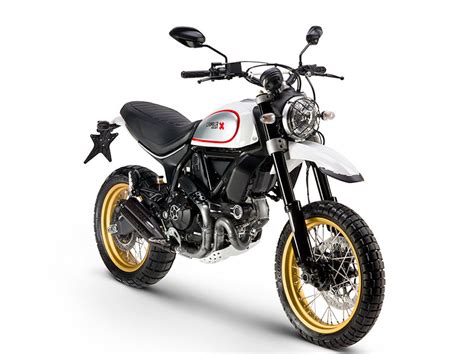 2017 Ducati Scrambler Café Racer Desert Sled First Look Review