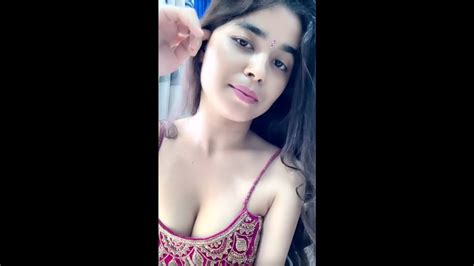 Hot Desi Girl Dance Boobs Cleavage Tango Live Youtube