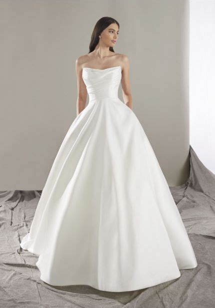 Pronovias Wedding Dress Hong Kong Designer Bridal Room