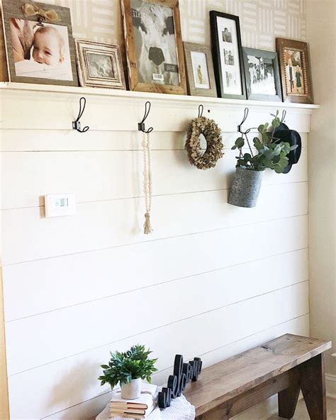 Tαɾα Blogger Home Decor Formerly Liveloveshiplap On Instagram 🖤welcome Friends🖤 I Would