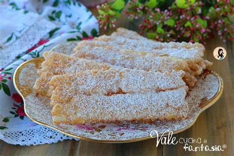 Chiacchiere Al Forno Leggere E Friabili Ricetta Dolce Di Carnevale