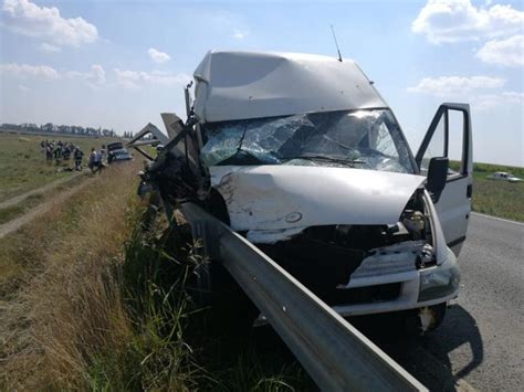 Accident Grav In Arad Un Om A Murit Un Baiat De 17 Ani Dus Cu