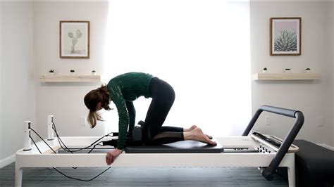 Pilates Reformer Move Demo Kneeling Abs Facing Back Youtube