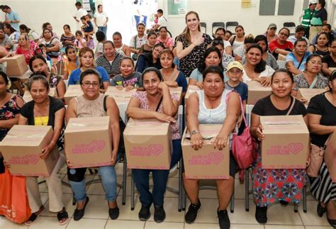 MÁS DE MIL BENEFICIADAS Entregan apoyo alimentario a mujeres de zona