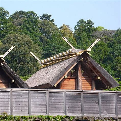 Ise Jingu: The Japanese Shrine That’s Torn Down And Rebuilt Every 20 Years | Amusing Planet