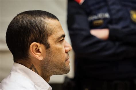 Le Footballeur Br Silien Dani Alves Condamn Ans De Prison En