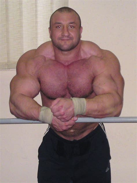 Worldwide Bodybuilders Hairy Russian Muscle Vladislav Fatyanov