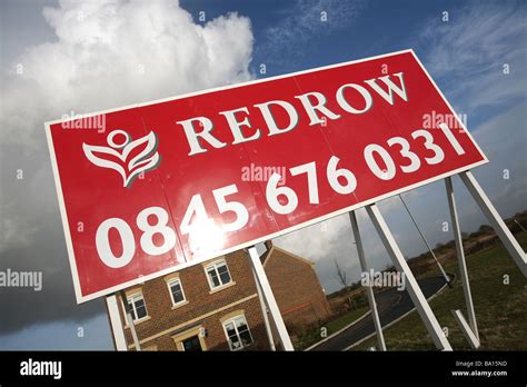 Redrow Logo Hi Res Stock Photography And Images Alamy