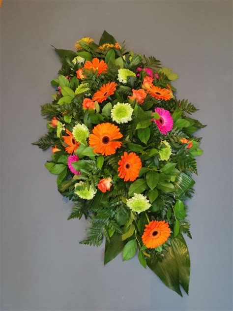 Vibrant Casket Spray Buy Online Or Call