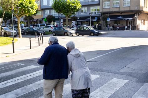 Comezan as obras de reurbanización do cruzamento entre a rúa Bergondo e